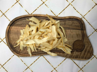 Путассу соломка с перцем: Кальмар полукольца