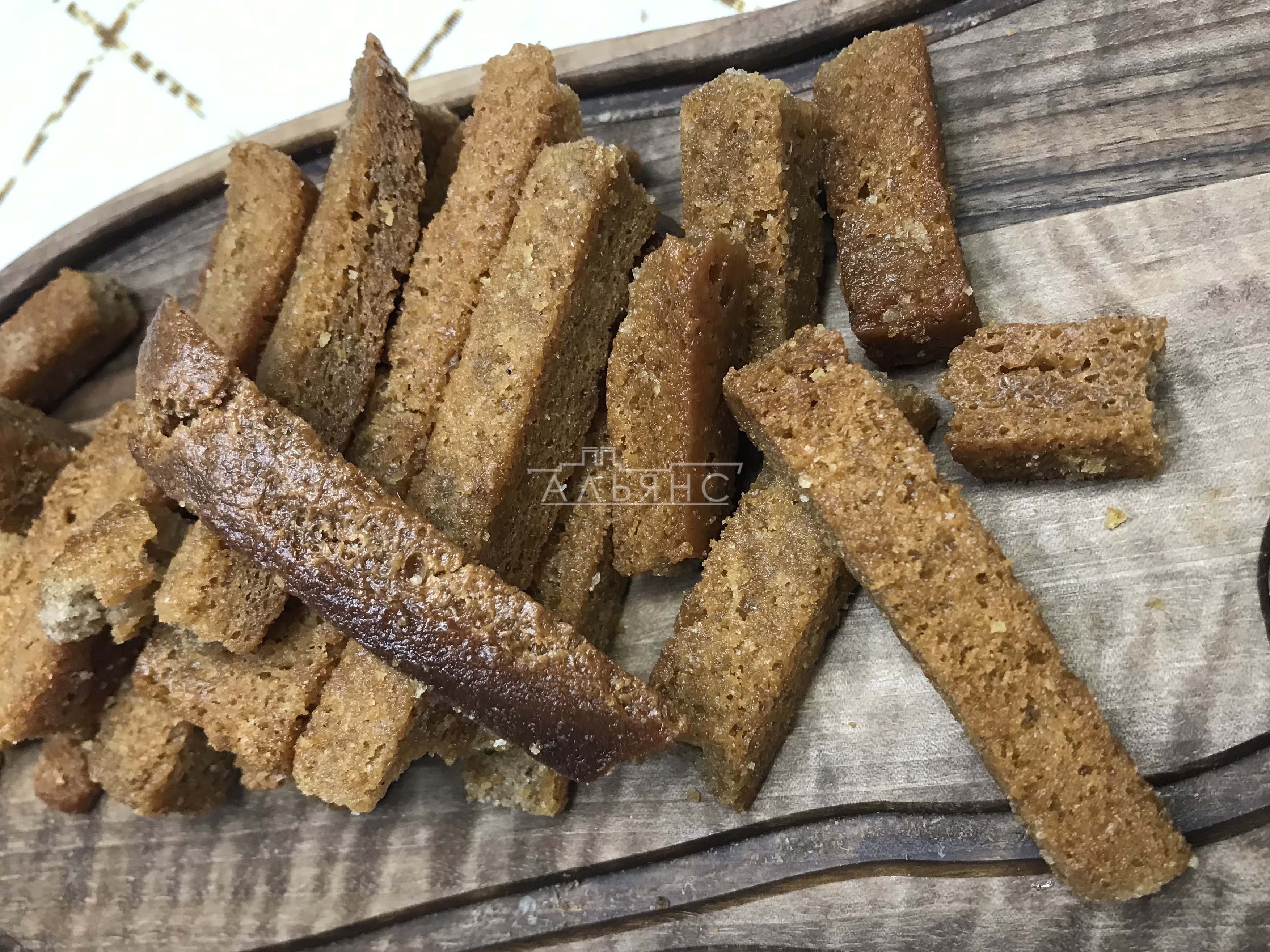 Деревенские гренки с чесноком в Бийске