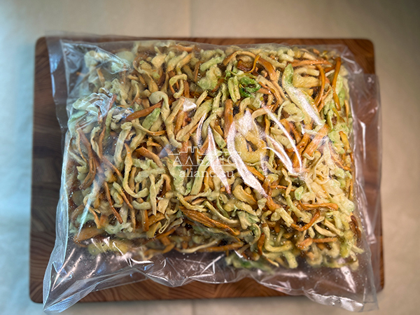 Нитка ЖАРЕНАЯ "Васаби" Oktobersnack 1 кг (сырный продукт) в Бийске