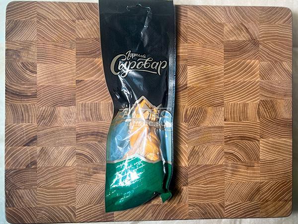 Сыр 100 гр ГОРНЫЙ СЫРОВАР (Косичка копчёная) в Бийске