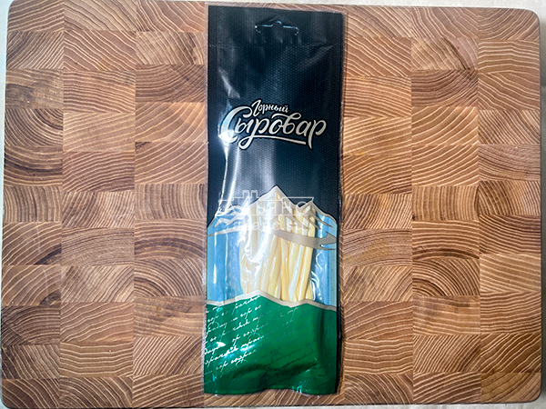 Сыр 60 гр ГОРНЫЙ СЫРОВАР (Нити копчёные) в Бийске