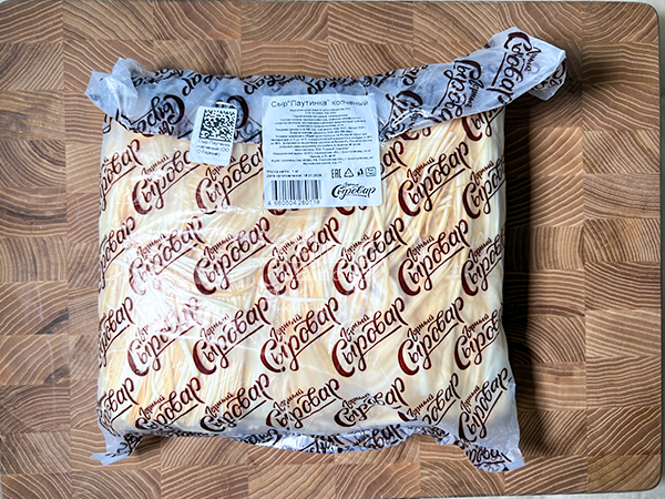 Сыр 1 кг ГОРНЫЙ СЫРОВАР (Паутинка копчёная) в Бийске